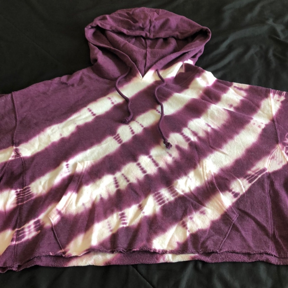 cropped hoodie